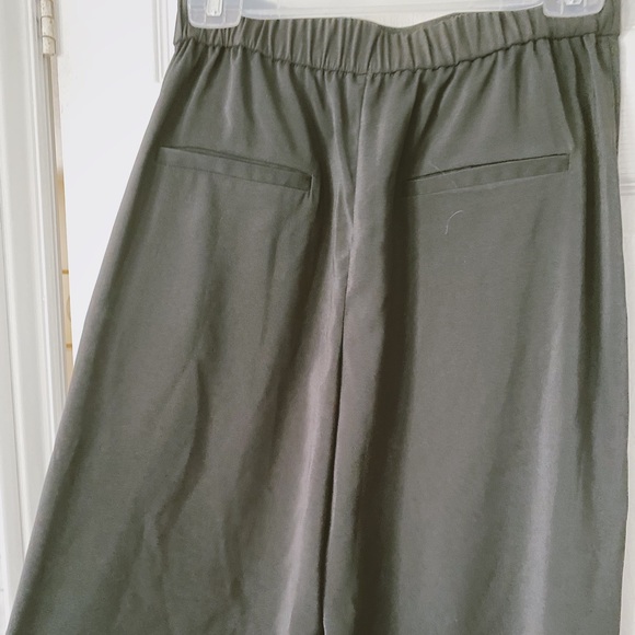 [SOLD] Zara Loose Leg Pants - Picture 4 of 4